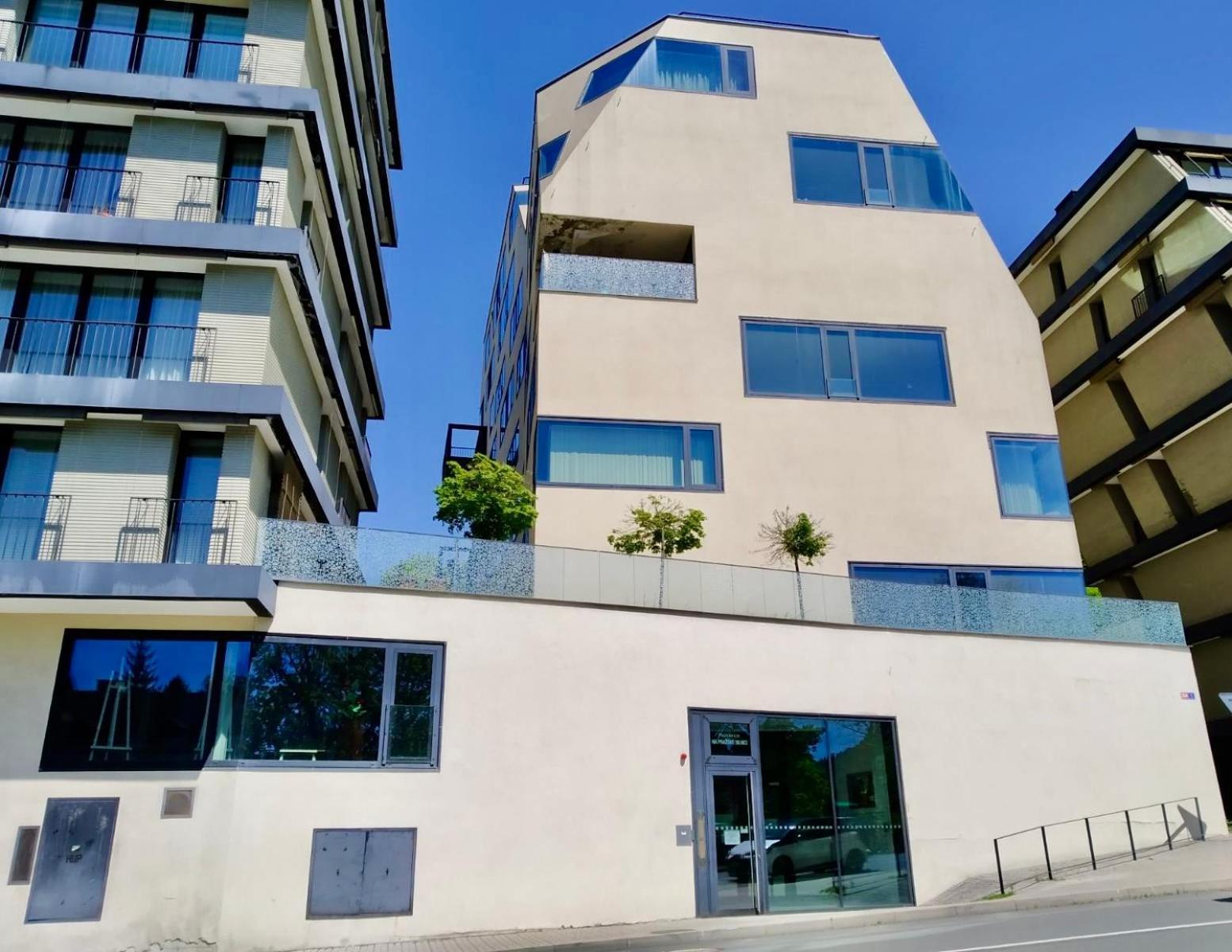 Artflora Kv Premium Apartment Karlovy Vary Bagian luar foto
